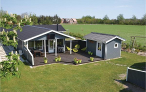 Beautiful Home In Tarm With Kitchen